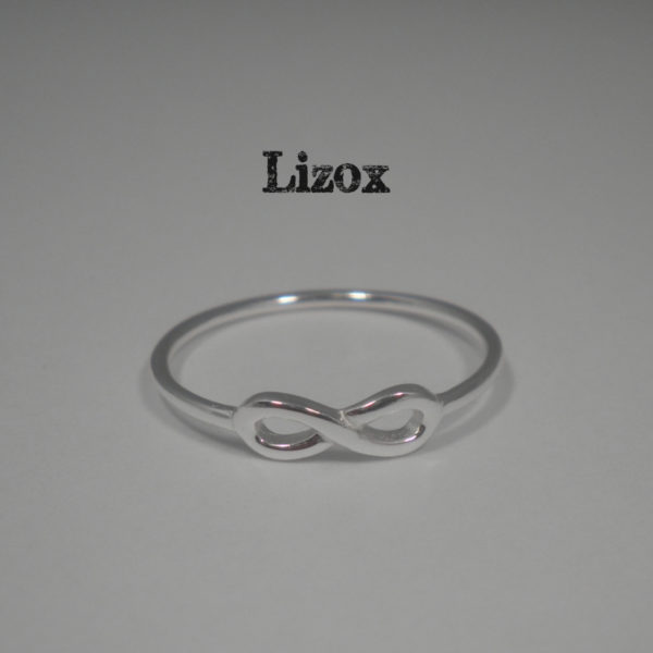 lizox-silver-infinity-ring