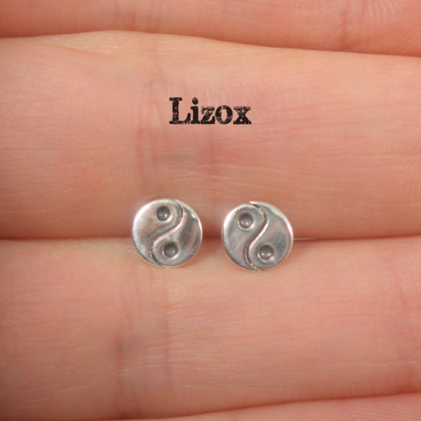 lizox-sterling-silver-tai-chi-earrings